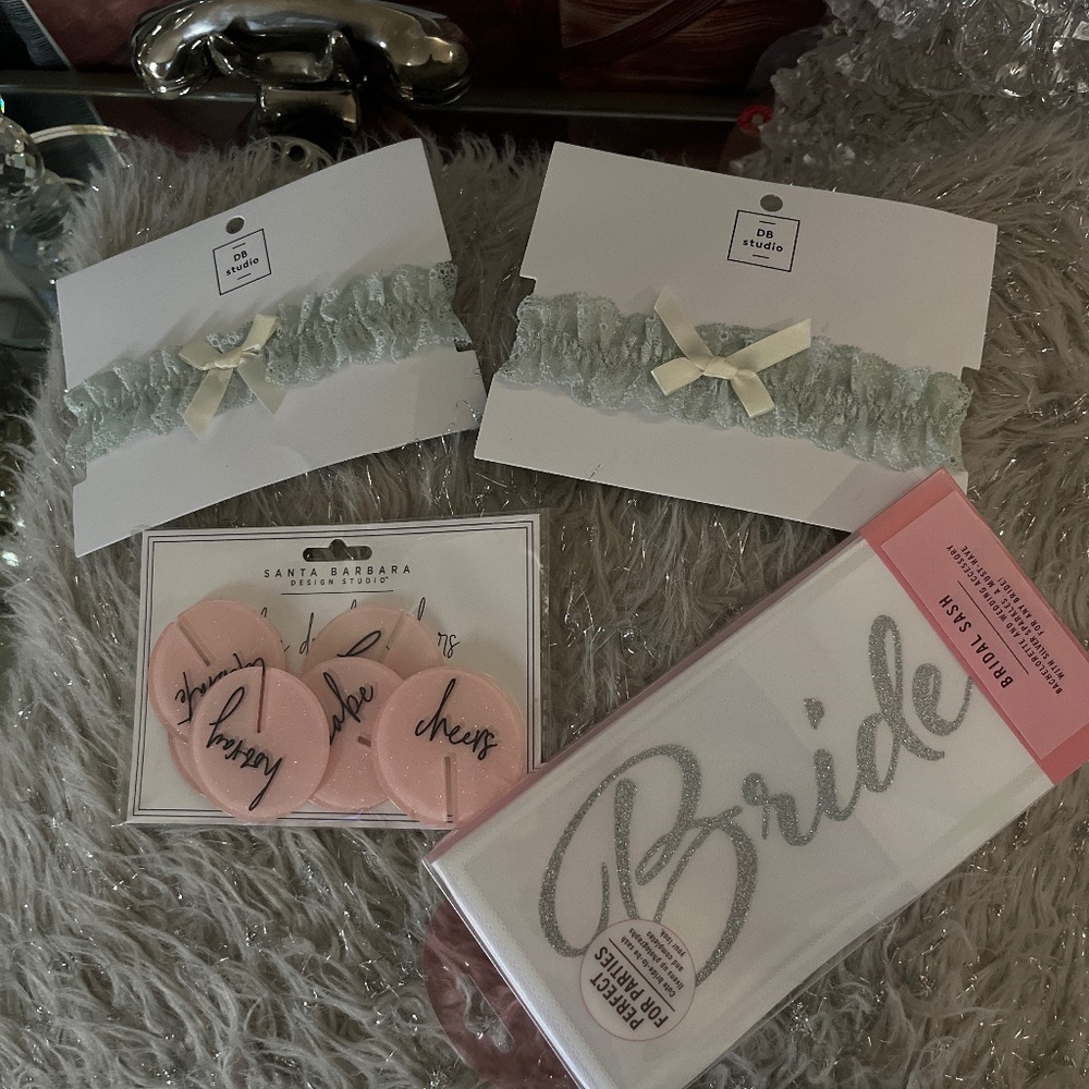 Bridal shower accessories